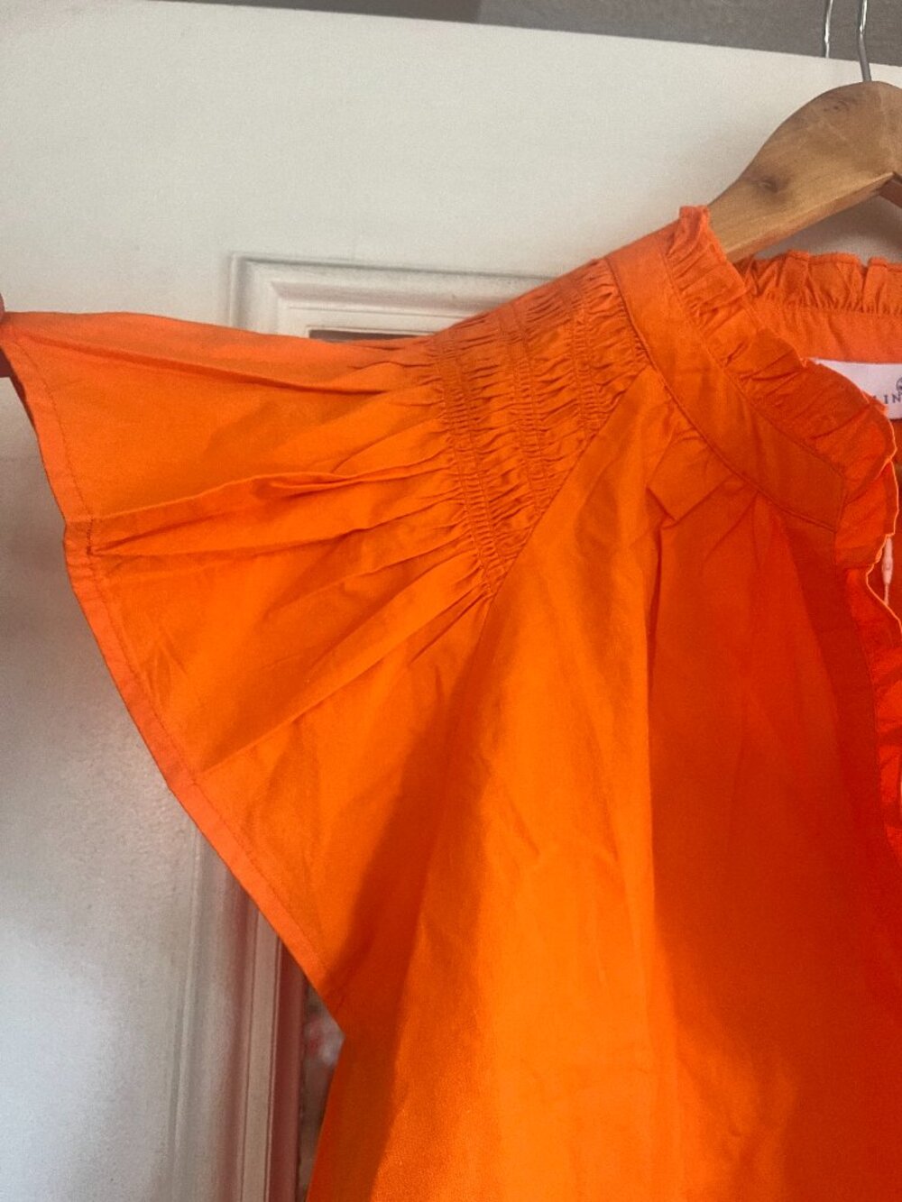 NWT Cartolina Poppy Orange Flutter Sleeve Ruffle Neckline V-neck Size L Top - Picture 7 of 8